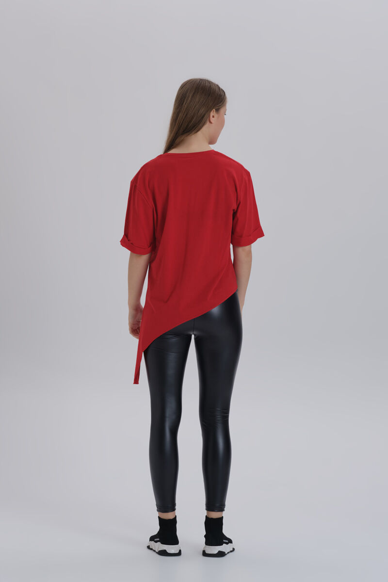 Kırmızı Kadın Eiffel Baskı Detay Asimetrik Kesim T-shirt - 8