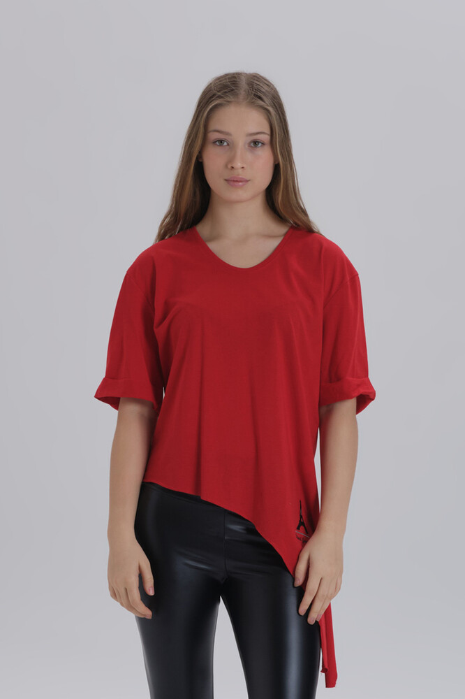 Kırmızı Kadın Eiffel Baskı Detay Asimetrik Kesim T-shirt 