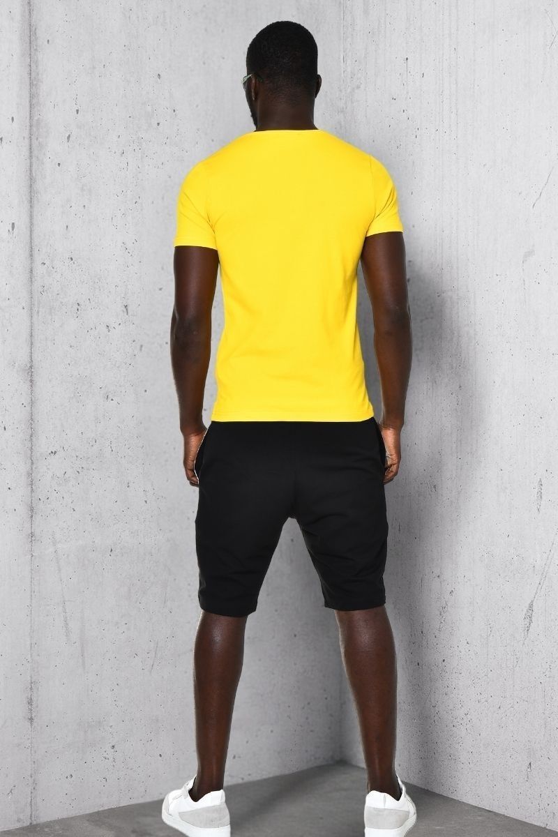 Sarı Renkli Yaprak Desenli Şort T-shirt Takım - 4