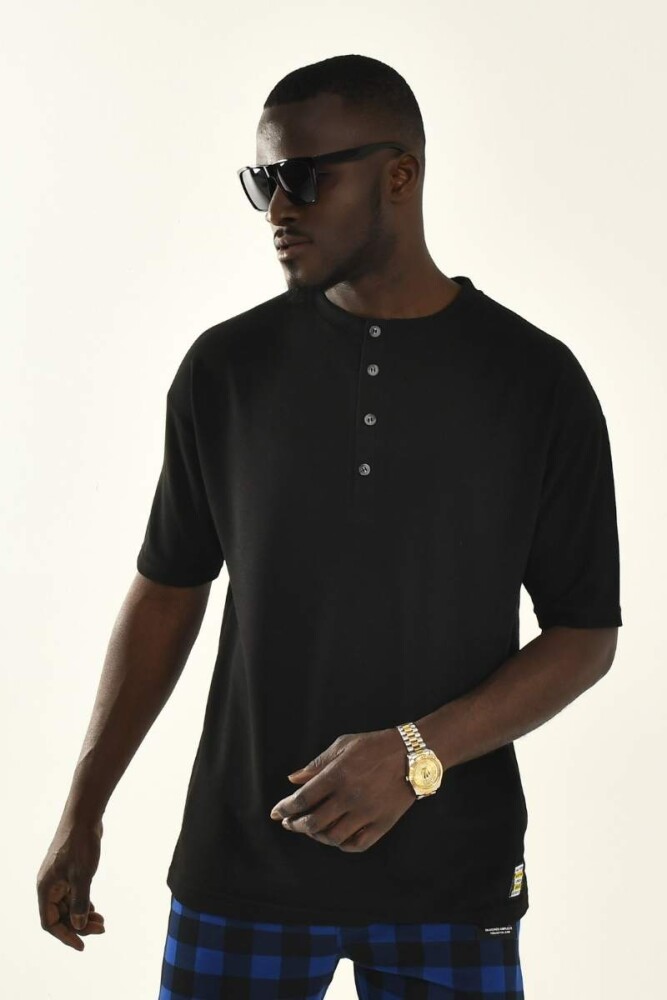 Siyah Yaka Düğme Detay Basic T-shirt - DAVID&GERENZO (1)